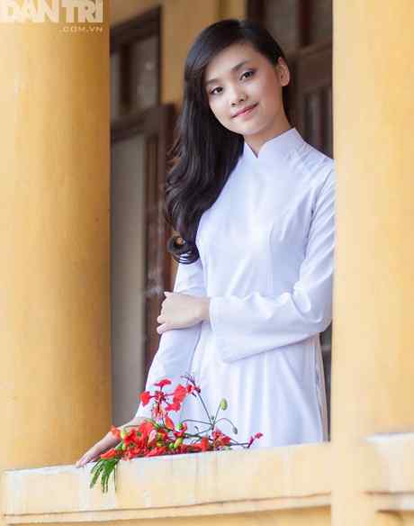 Tinh khôi áo dài trắng nữ sinh